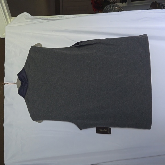 Vest - Picture 11 of 11